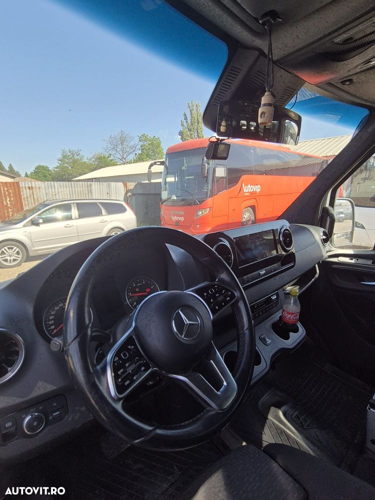 Mercedes-Benz Sprinter - 10