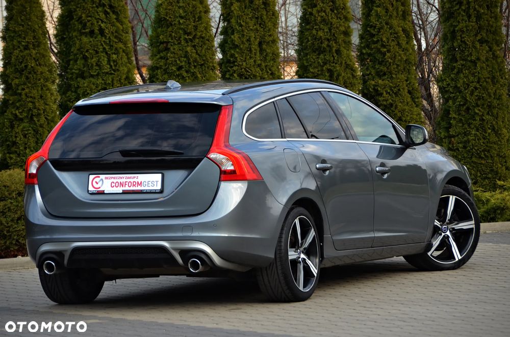 Volvo V60 D2 Drive-E R-Design Momentum - 16