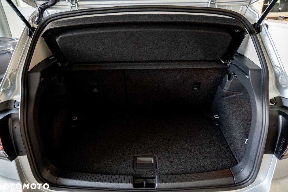 Volkswagen T-Cross 1.0 TSI Life Plus - 23