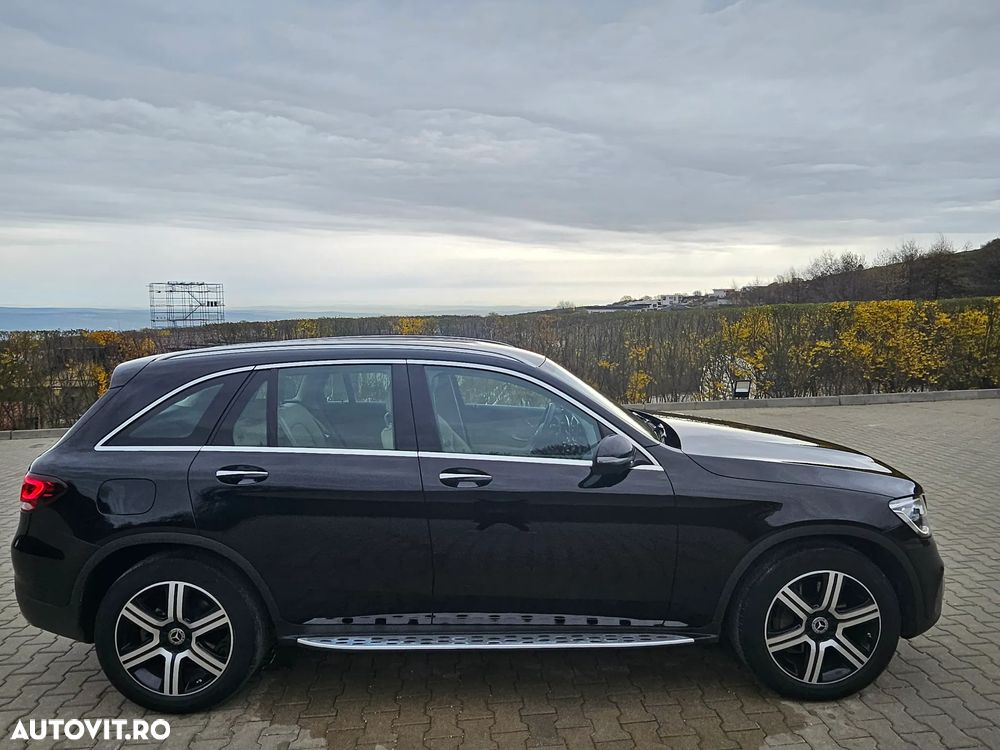 Mercedes-Benz GLC 300 d 4MATIC - 19