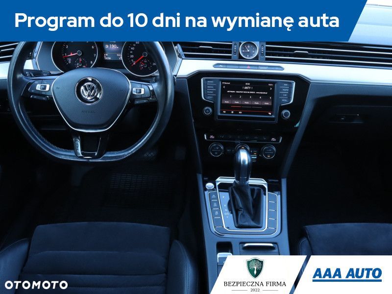 Volkswagen Passat Variant - 9