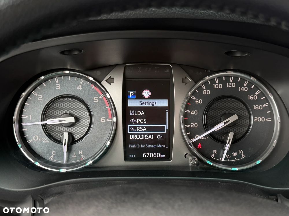 Toyota Hilux 2.8 D-4D Double Cab Invincible 4x4 - 33