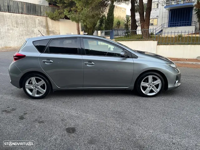 Toyota Auris 1.4 D-4D ACtive+AC - 4