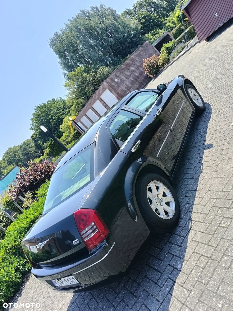 Chrysler 300C 3.5 V6 - 4