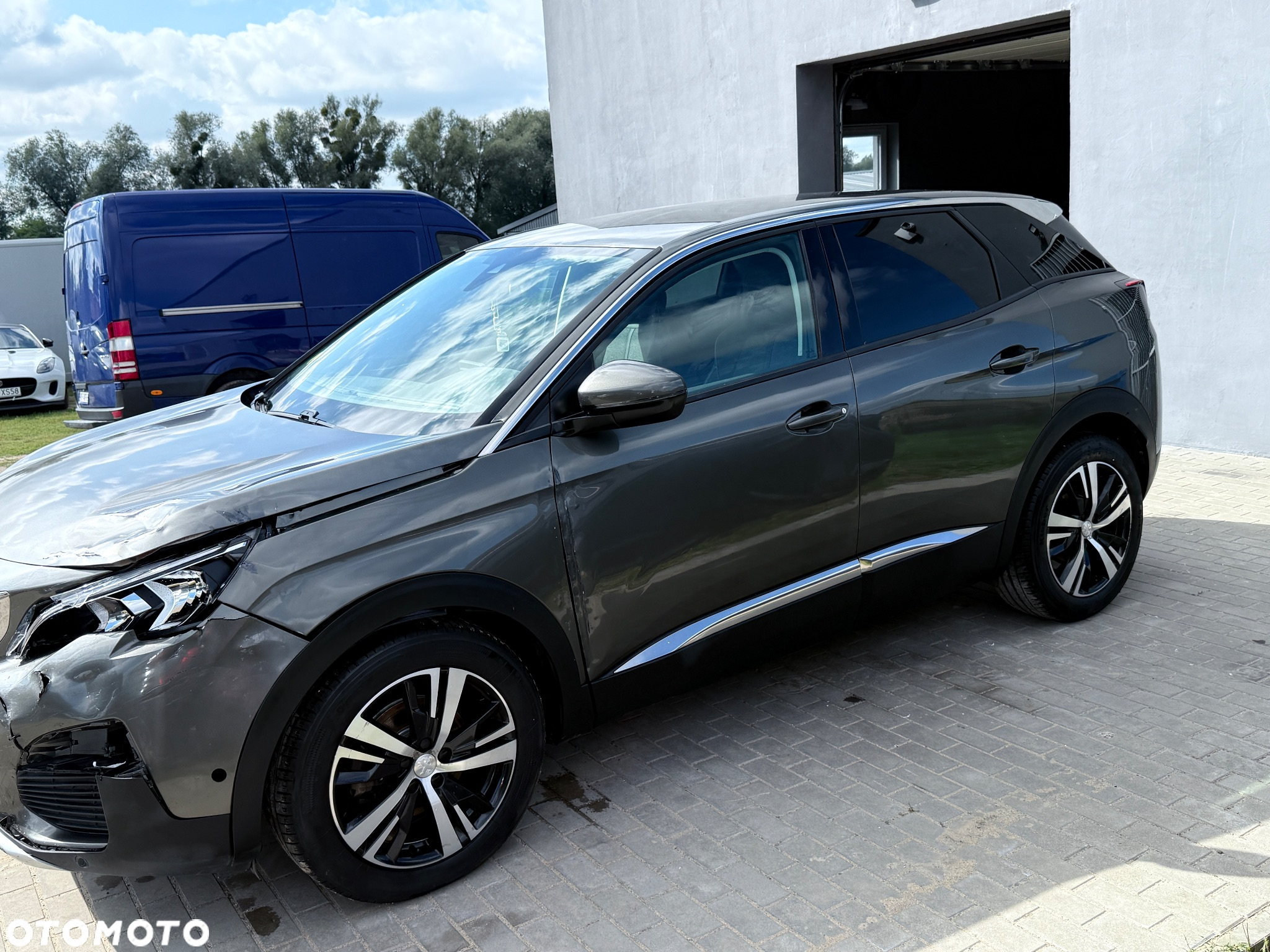 Peugeot 3008 1.6 BlueHDi Allure S&S EAT6 - 7