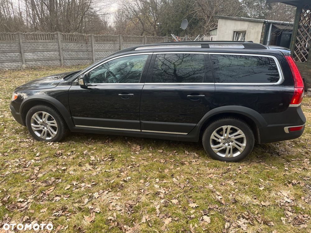 Volvo XC 70 - 1