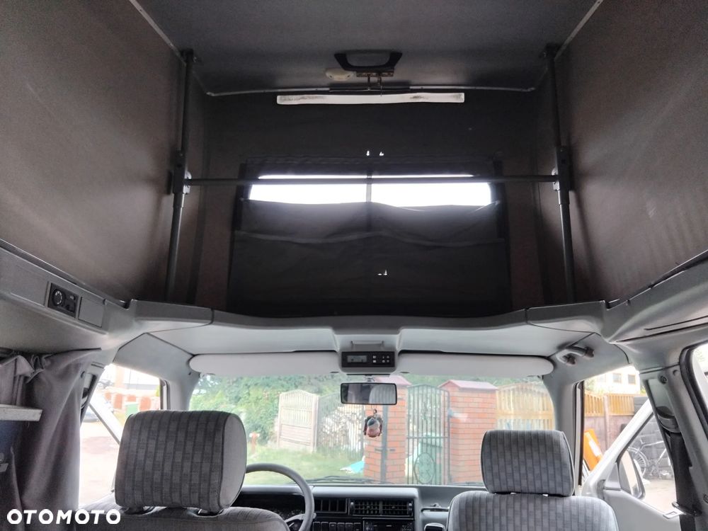 Volkswagen California - 16