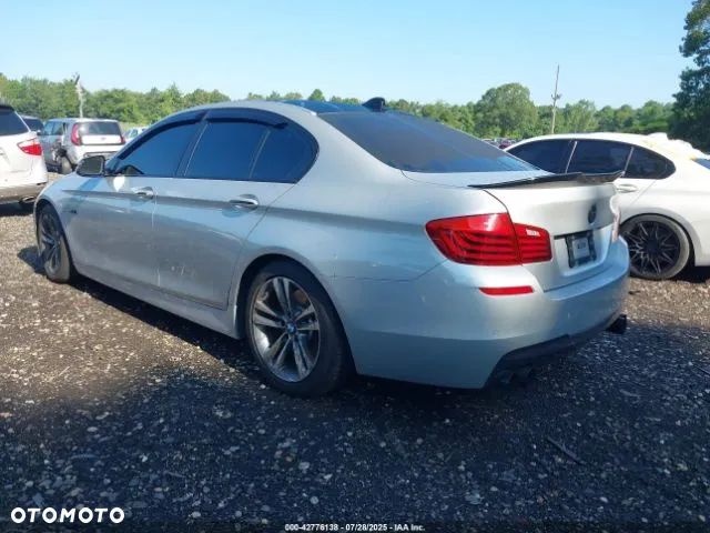 BMW Seria 5 550i - 3