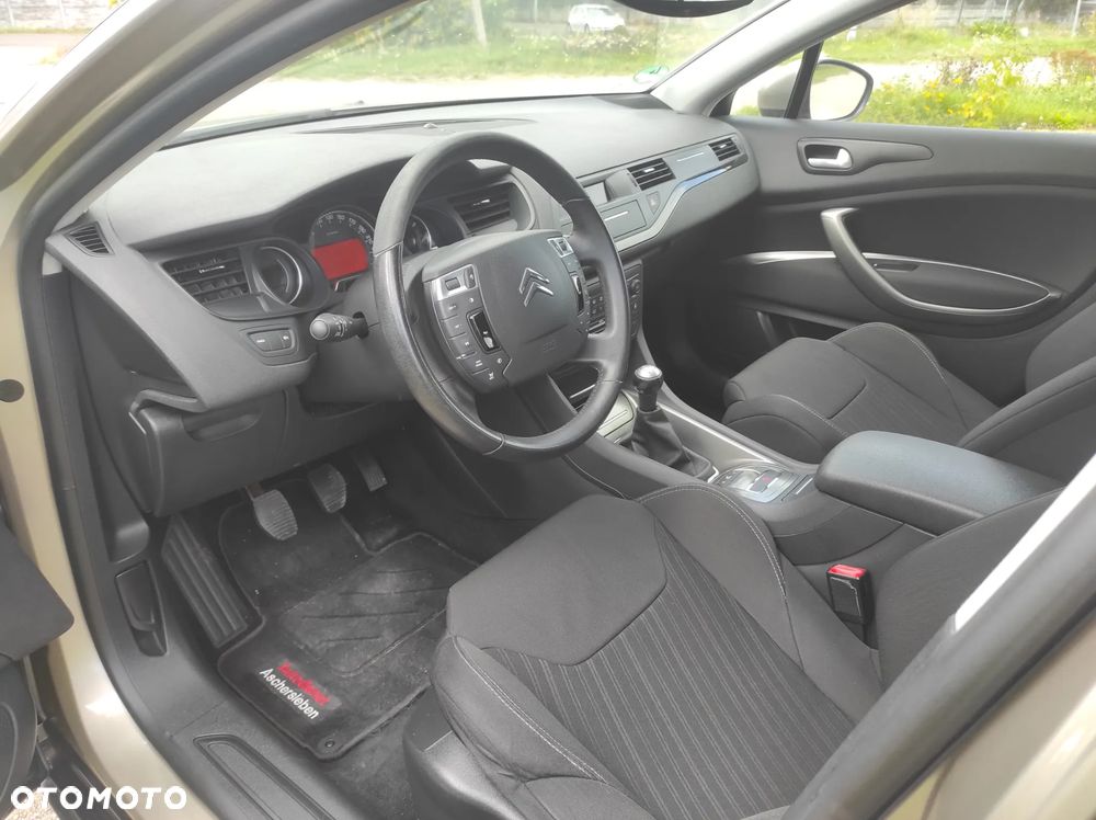 Citroën C5 2.0 16V Confort - 8