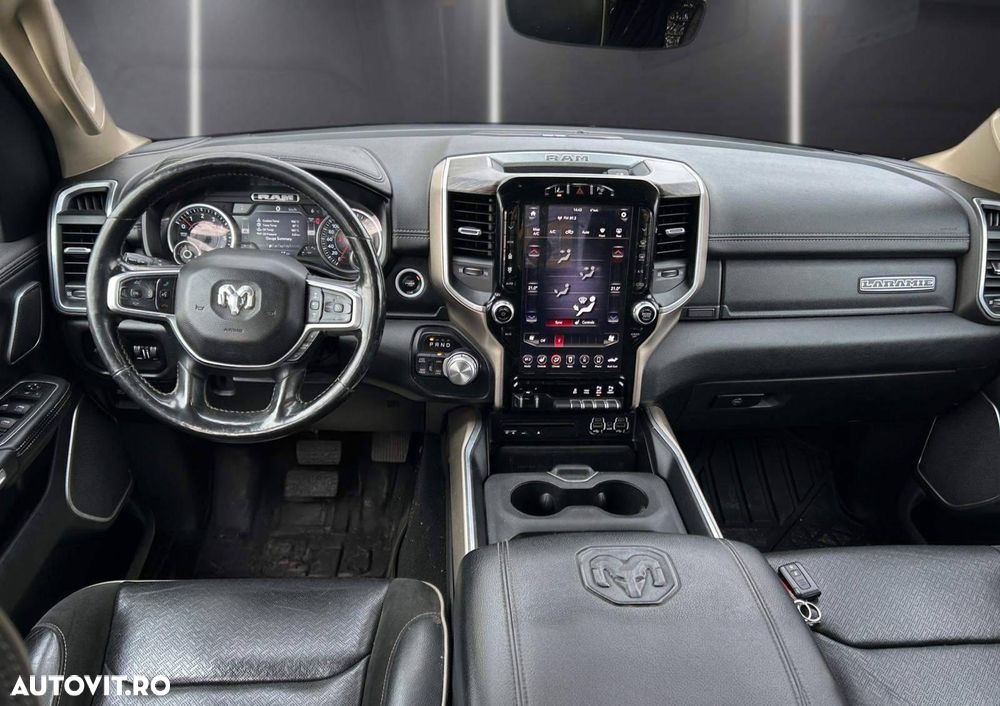 Dodge RAM - 8