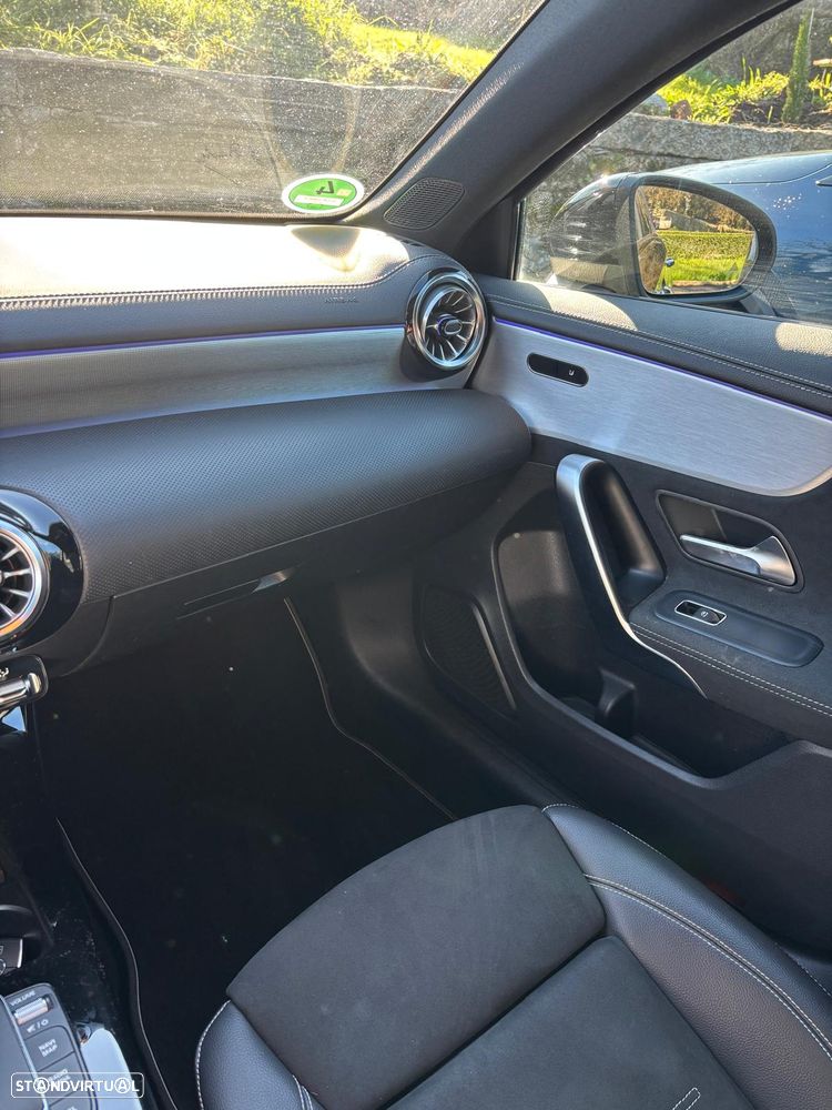 Mercedes-Benz A 250 e AMG Line - 14