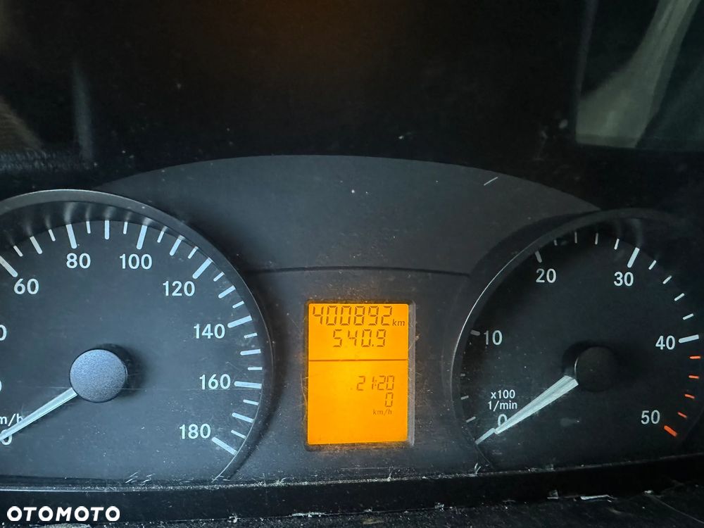 Mercedes-Benz Sprinter - 3
