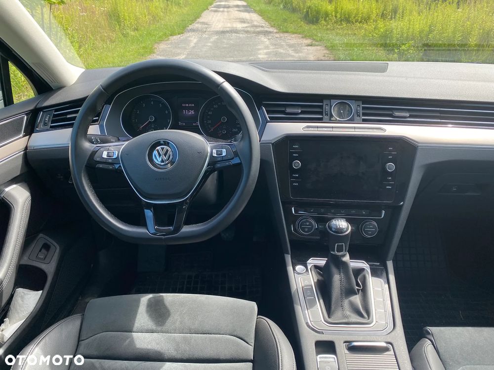 Volkswagen Passat 1.5 TSI EVO Highline - 10
