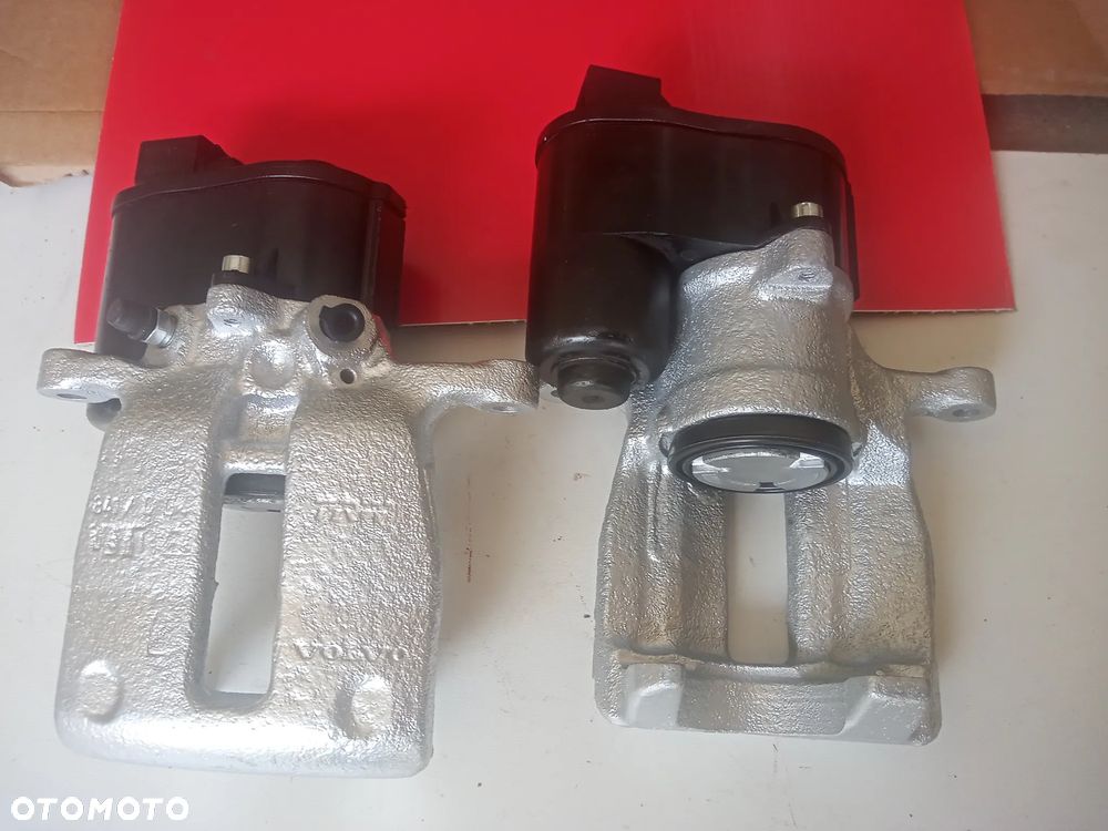 ZACISK HAMULCOWY VW PASSAT B5 B6 B7 B8 CC TIGUAN SHARAN ARTEON SEAT ALHAMBRA GOLF VII AUDI A6C6 C5 C7 A4 B8 A8 D3 D4,TT,Q3,Q5,A5,MAZDA CX5 CX7 CX9 MAZDA 3 ,6, VOLVO S60 V60 XC60 XC70 V70 S80 HYUNDAI i40,i30,KONA TUCSON KIA SPORTAGE CEED, PROCEED OPTIMA LANCIA THESIS FORD MONDEO MK4,MK5,V, GALAXY S-MAX KUGA 2 ,3 ESPACE ,EDGE, RENAULT SCENIC III MEGANE III TALISMAN SKODA Octavia III Superb III QUAD CF MOTO LIGIER X Too NOVA MICROCAR MC1 MC2 Cargo,IVECO Daily Seat Leon III BMW 5 - 13