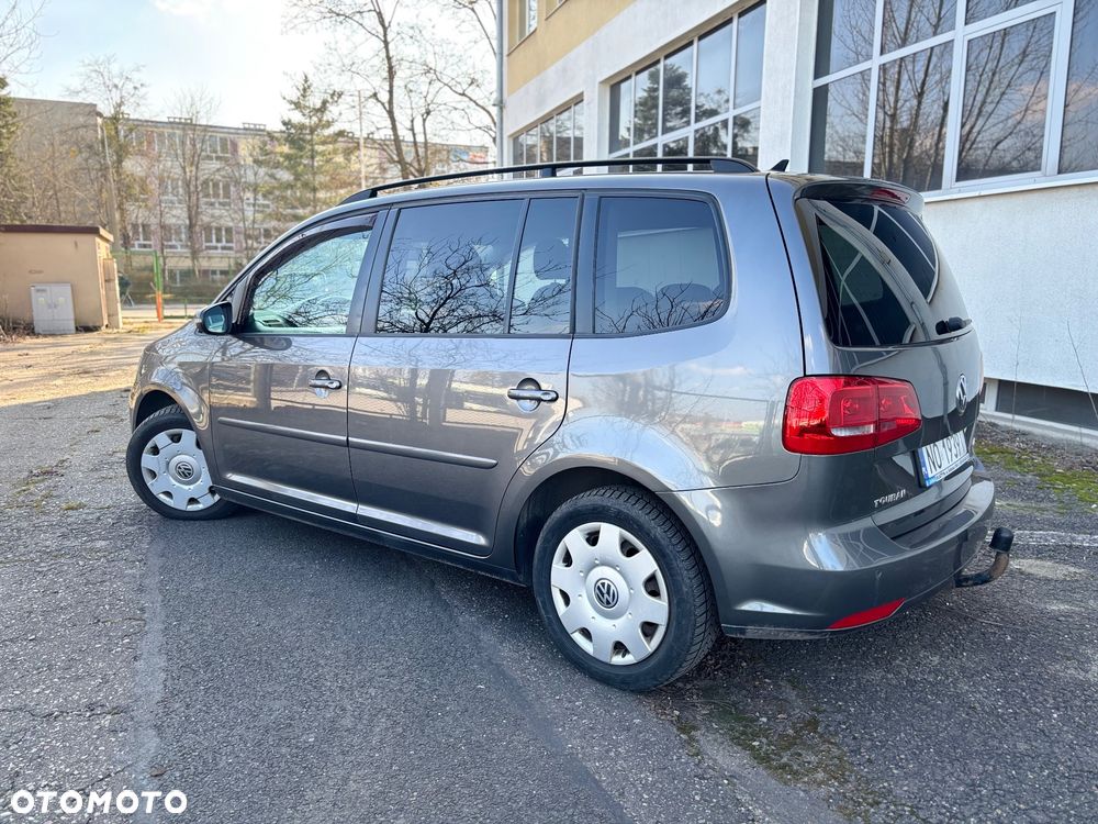 Volkswagen Touran - 6