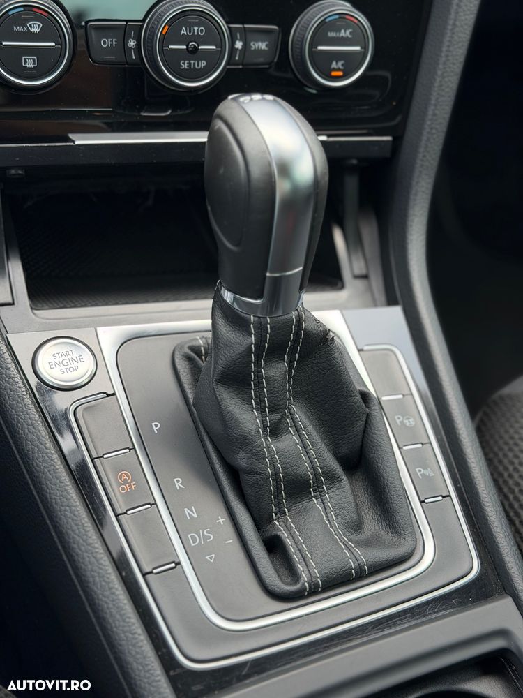 Volkswagen Golf 1.6 TDI DPF DSG BlueMotion Technology Comfortline - 29