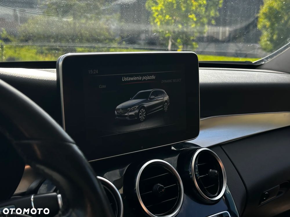 Mercedes-Benz Klasa C 220 d 4-Matic 7G-TRONIC - 16
