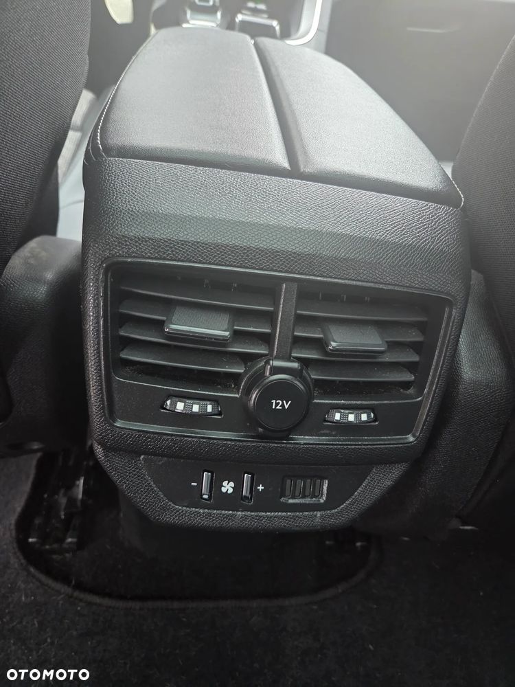 Peugeot 5008 2.0 BlueHDI Crossway S&S EAT8 - 21
