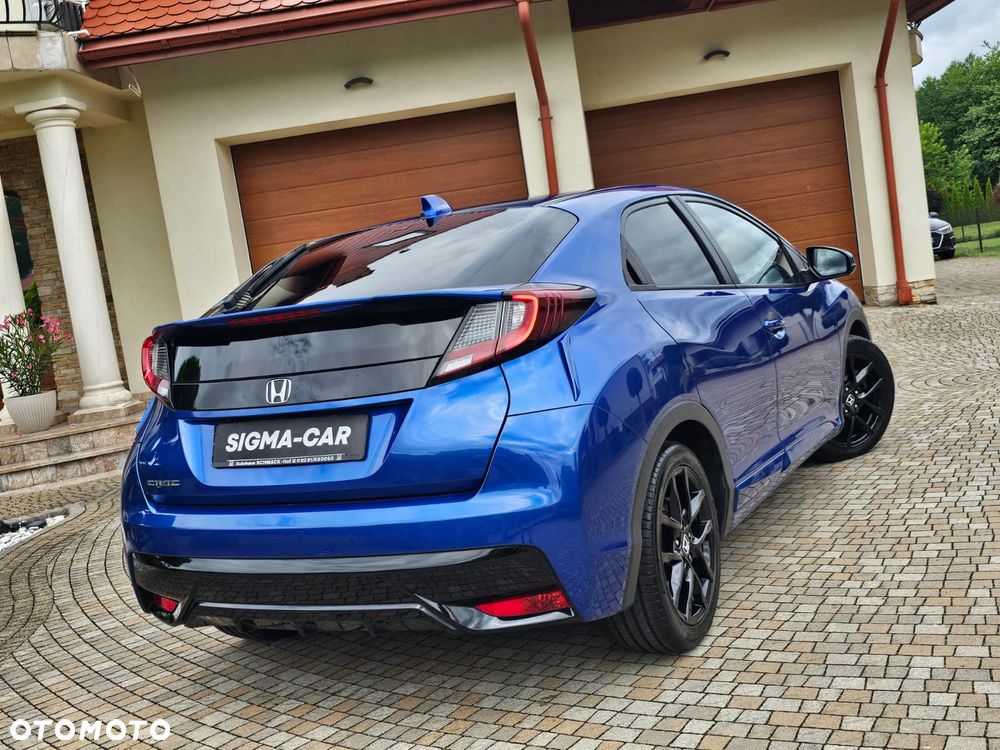 Honda Civic 1.8 i-VTEC Sport Black Edition - 15