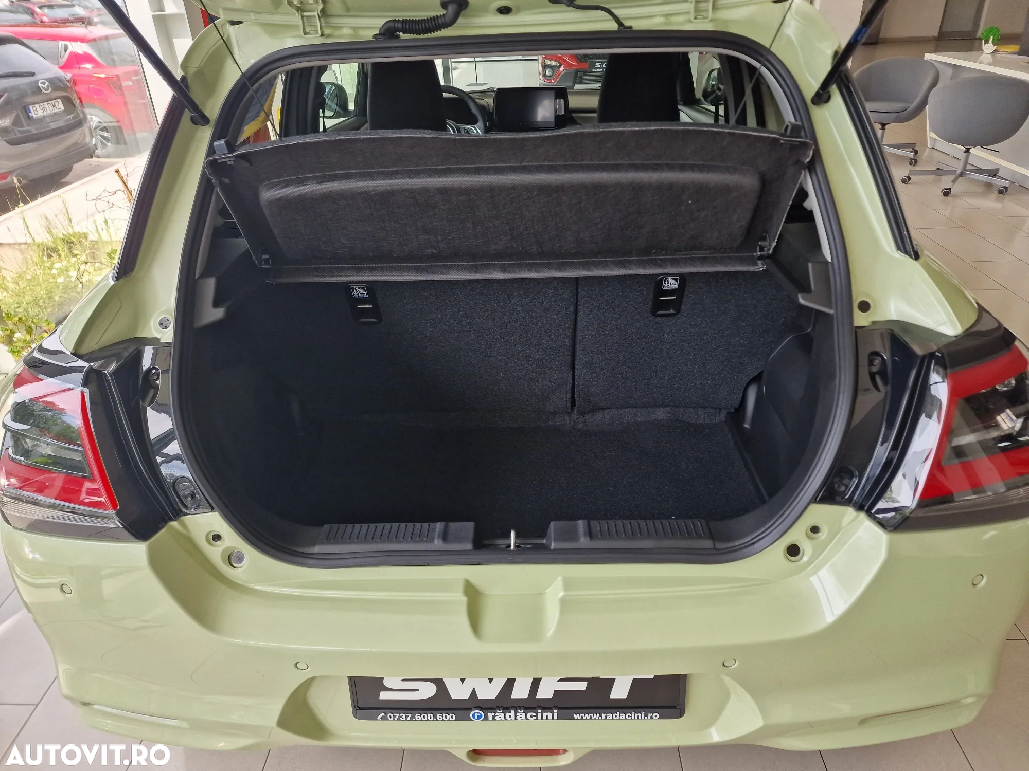 Suzuki Swift 1.2 Dualjet 12V MHEV Passion - 12