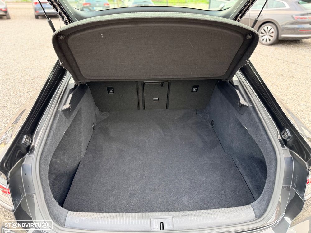 VW Arteon 2.0 TDI Elegance DSG - 32