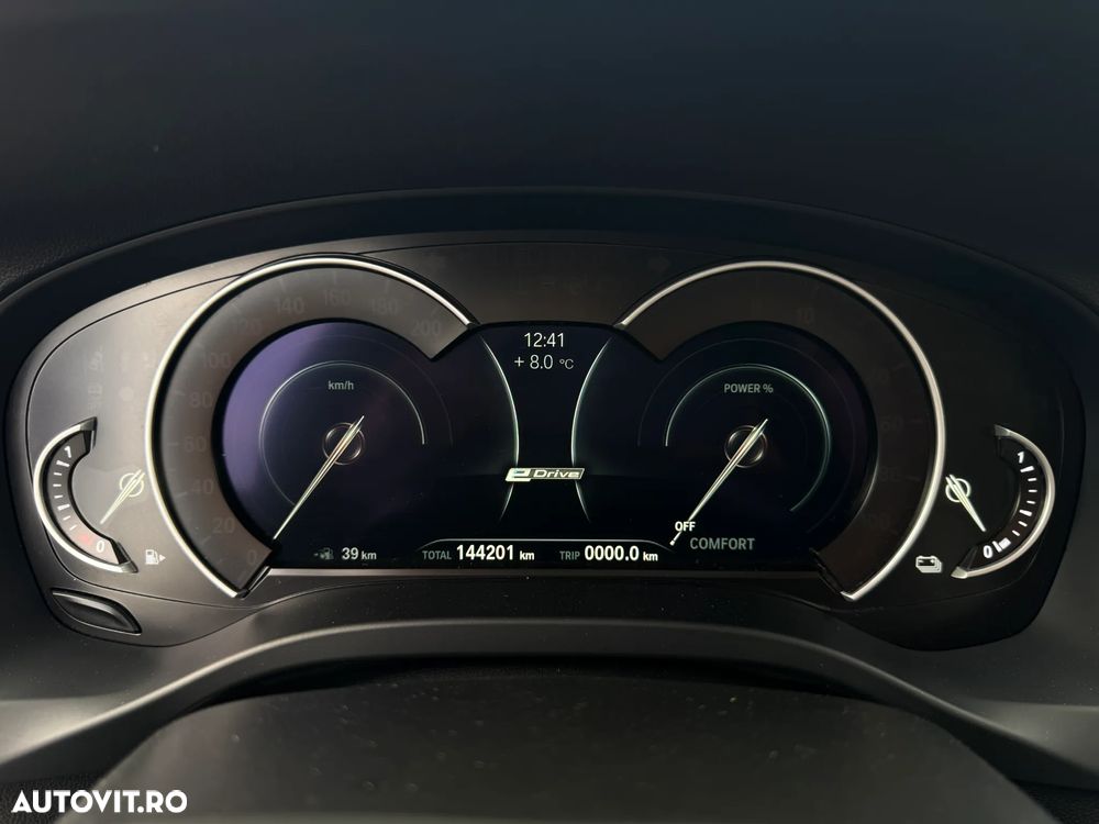 BMW X3 xDrive30e AT PHEV - 29