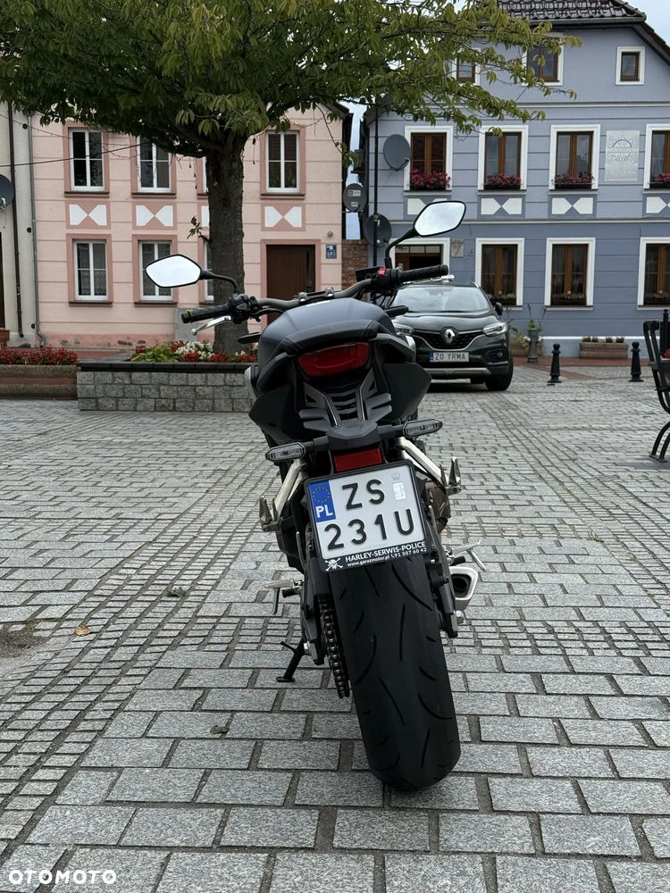 Honda CB - 4
