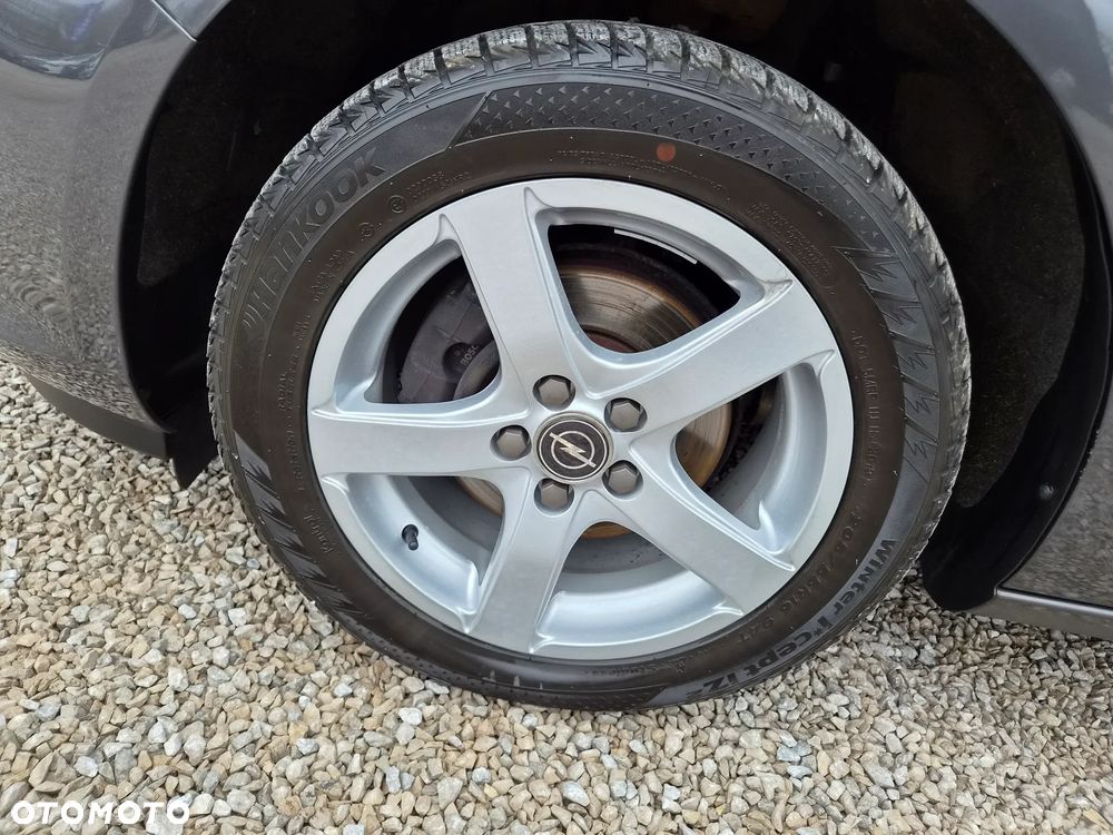 Opel Astra 1.4 Turbo Cosmo - 25