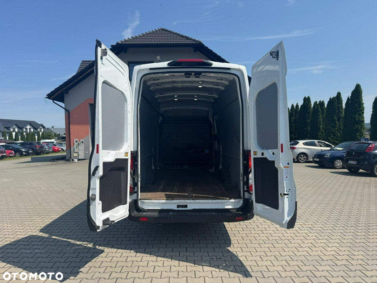 Ford Transit - 8