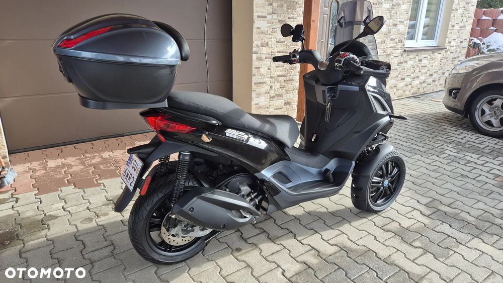 Piaggio MP-3 - 4