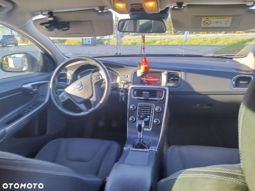 Volvo V60 D2 Drive-E Kinetic - 20