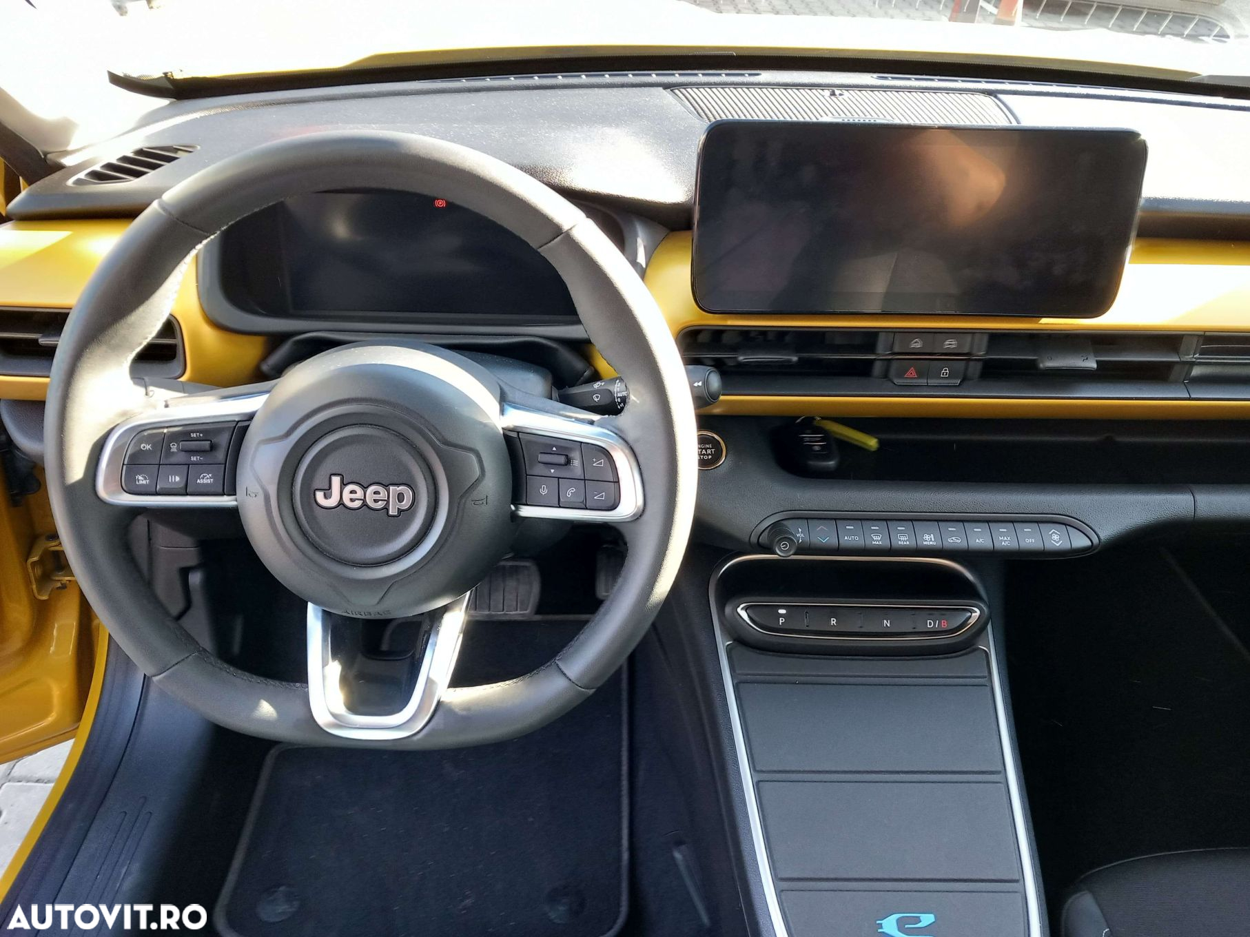 Jeep Avenger 54 kWh BEV 156 CP Summit - 10