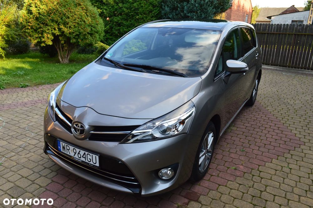 Toyota Verso 1.8 Prestige - 2