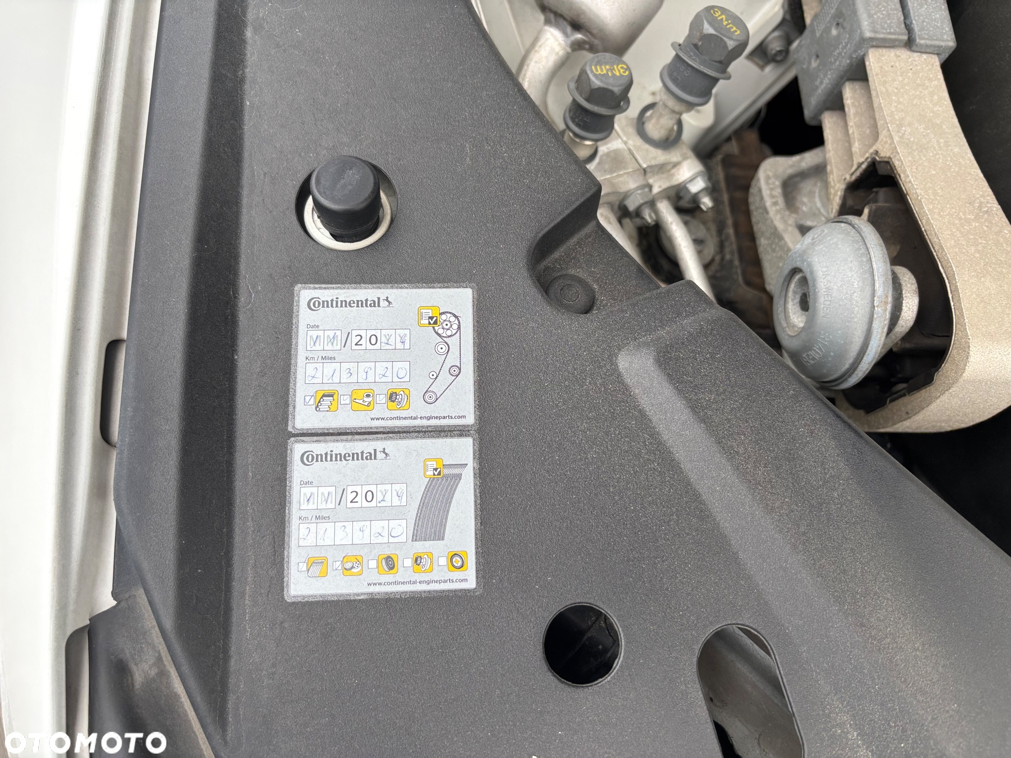 Volvo V90 D4 Momentum - 23