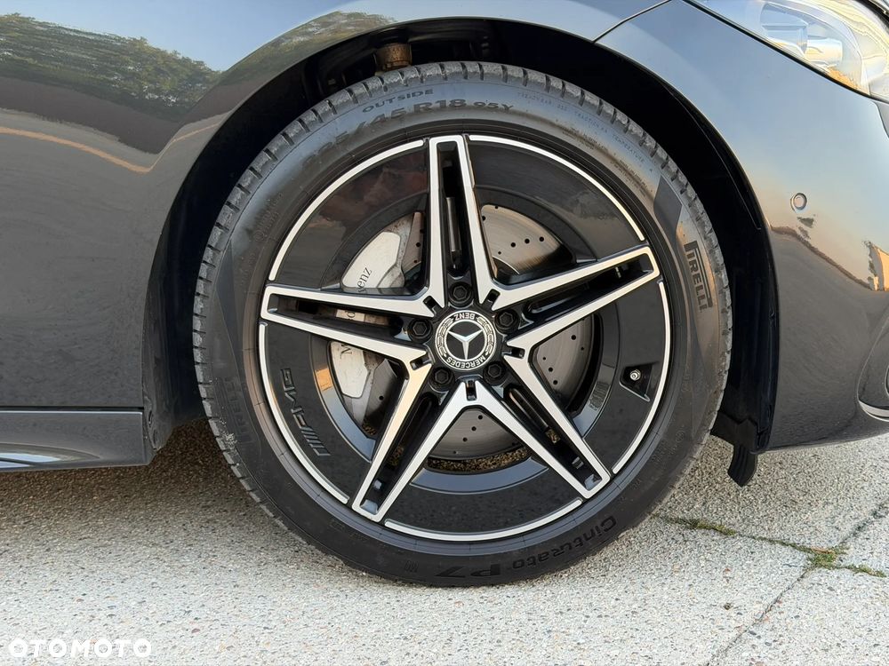 Mercedes-Benz Klasa C 220 d 4Matic 9G-TRONIC AMG Line - 12