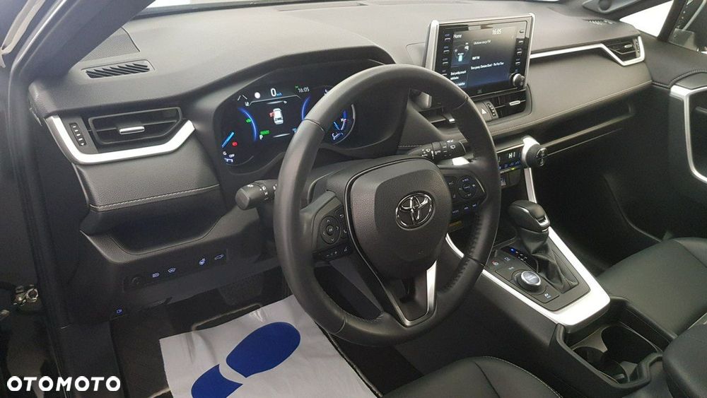 Toyota RAV4 - 13