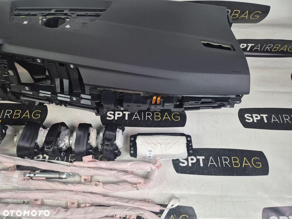 VW GOLF VIII 8 LIFT DESKA ROZDZIELCZA KONSOLA KOKPIT PULPIT PODUSZKI AIRBAG AIR BAG PASY KIT SET - 4