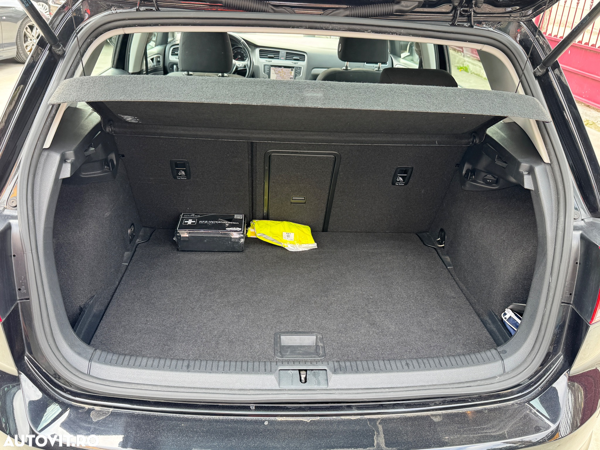 Volkswagen Golf 1.4 TSI BMT Comfortline - 13
