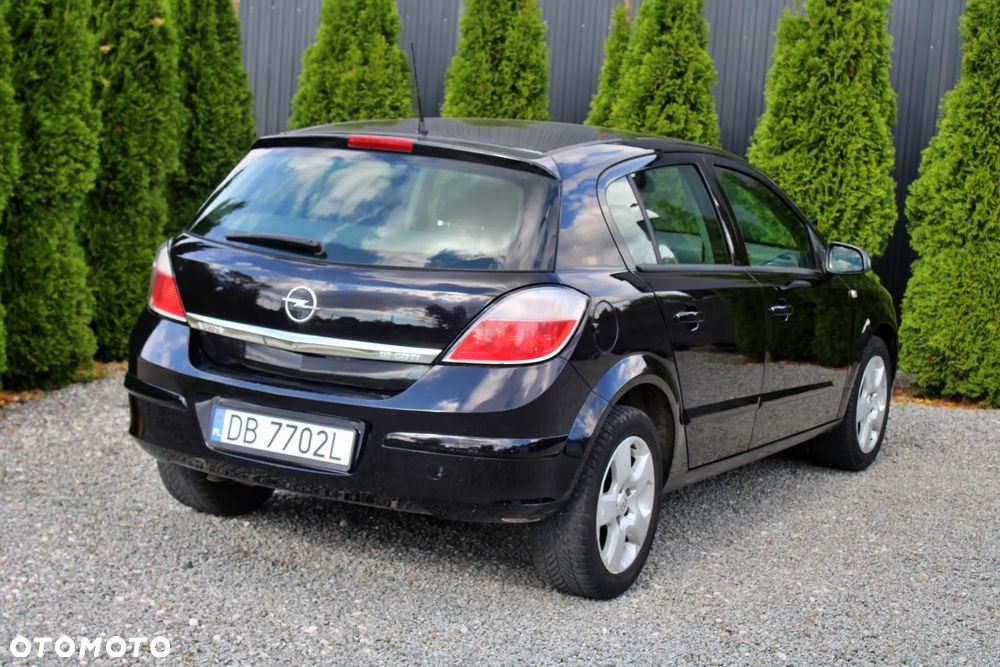 Opel Astra 1.9 CDTI DPF Edition - 16