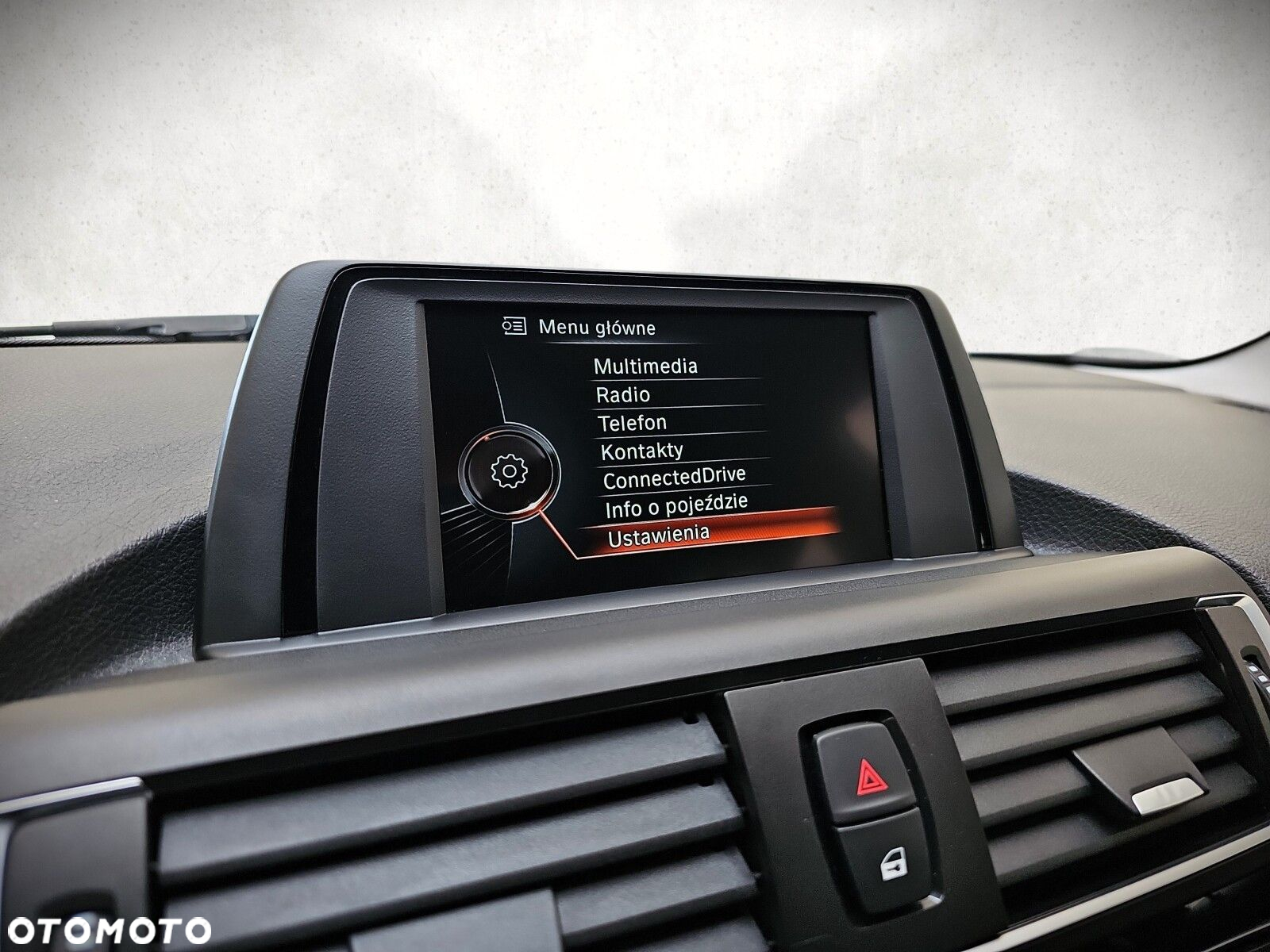 BMW Seria 1 - 24