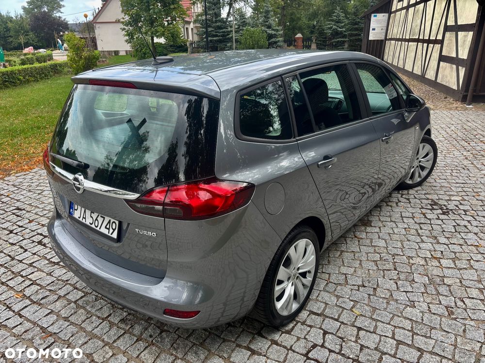 Opel Zafira - 12