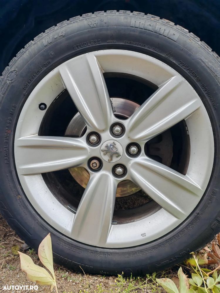 Peugeot 4007 - 15