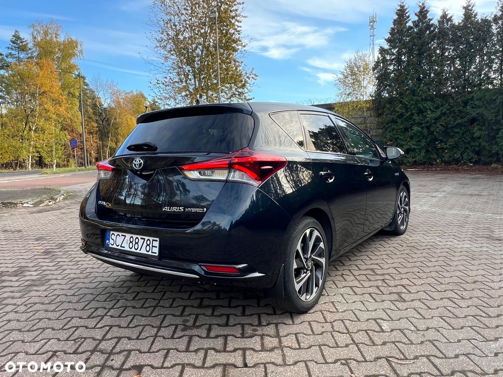 Toyota Auris Hybrid 135 Prestige - 6