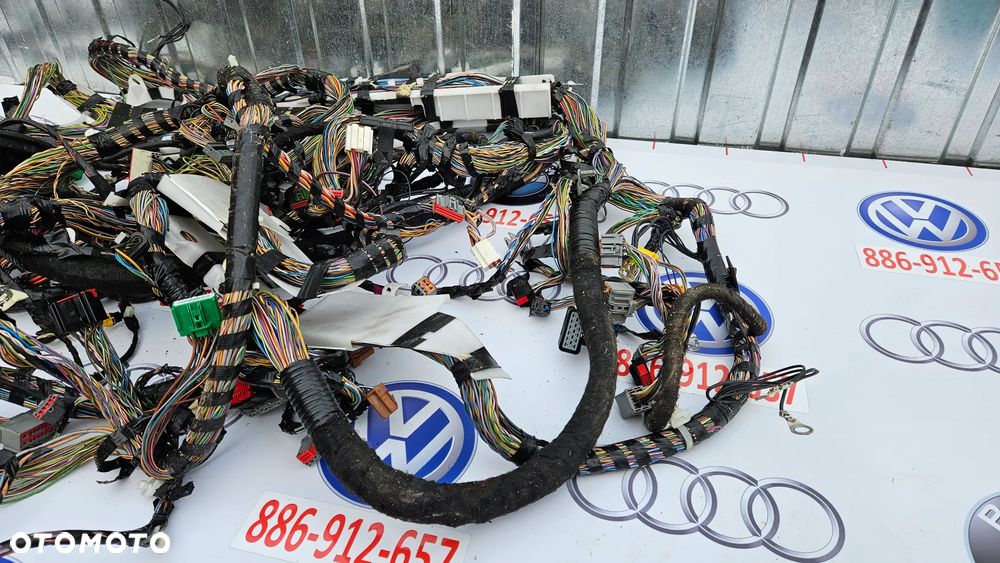 Jaguar XJ 351 Instalacja prawa komory bagażnika Wiązka tył prawy Przewody kompresora zawieszenia Modułów BSI DW93-14A005-BBC - 19