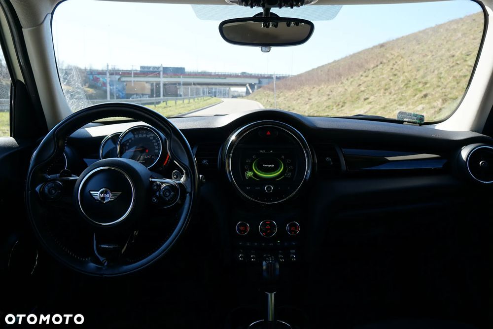 MINI Cooper S Standard - 6