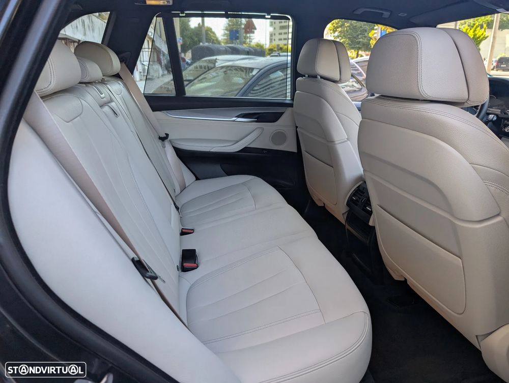 BMW X5 M50 d - 11