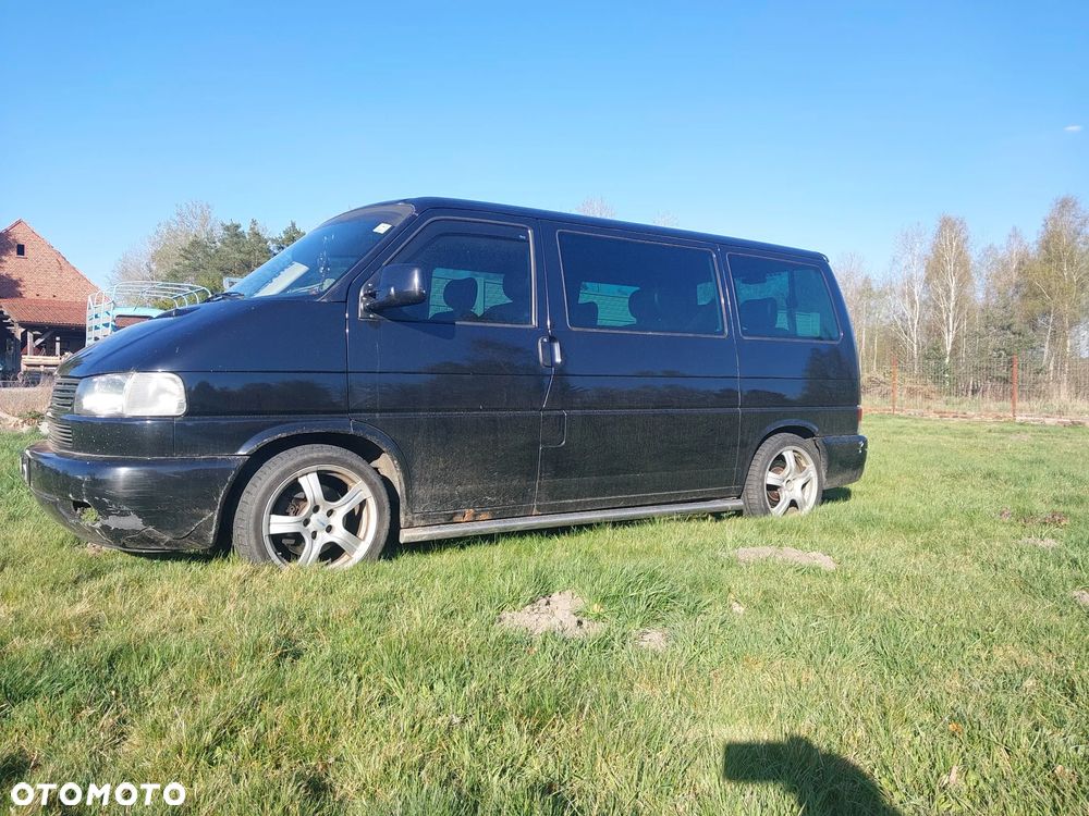 Volkswagen Caravelle - 5