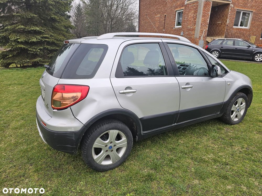 Fiat Sedici 1.9 Multijet DPF 4x4 Dynamic - 3