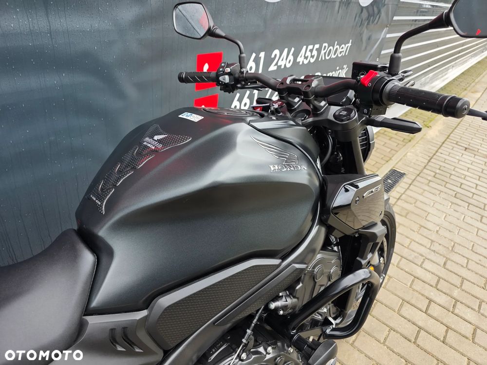 Honda CB - 22