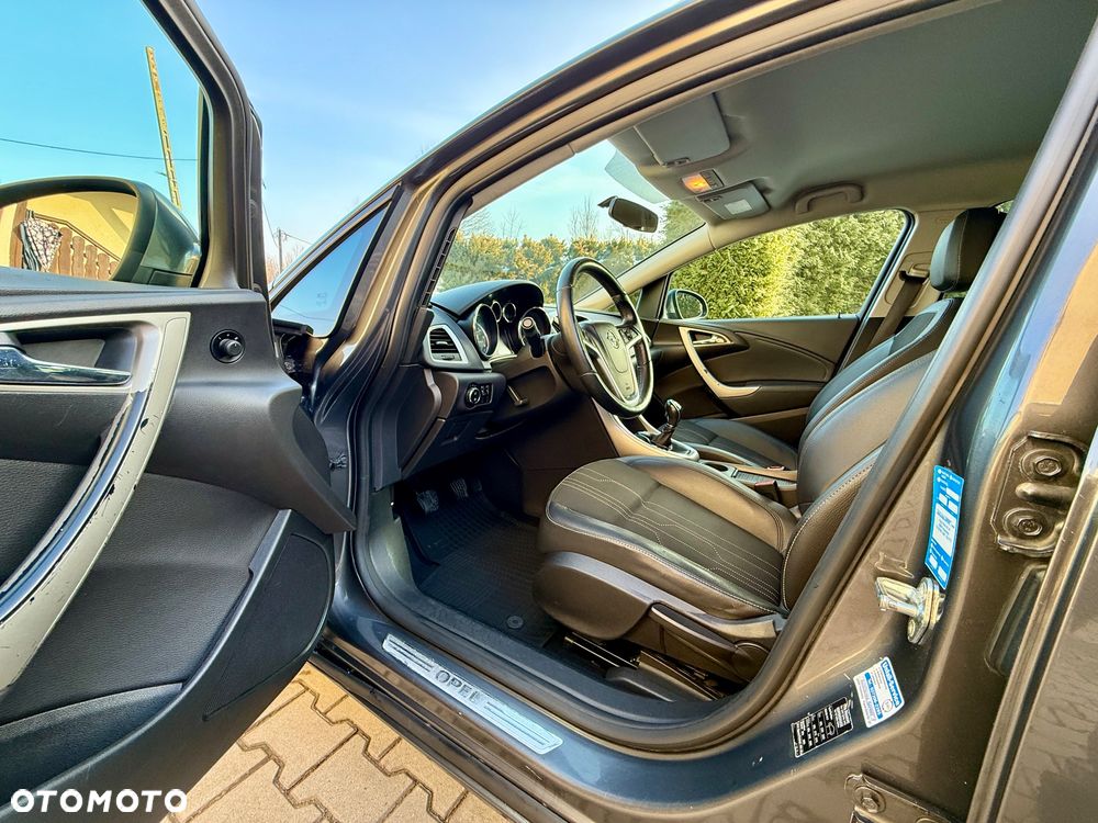 Opel Astra 1.7 CDTI Cosmo - 14